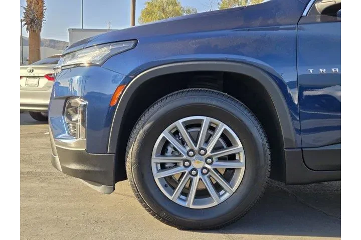 $32991 : Chevrolet Traverse 2023 LT C image 9