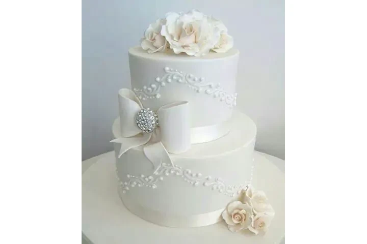 PASTELES  QUINCE ANOS Y BODAS image 2