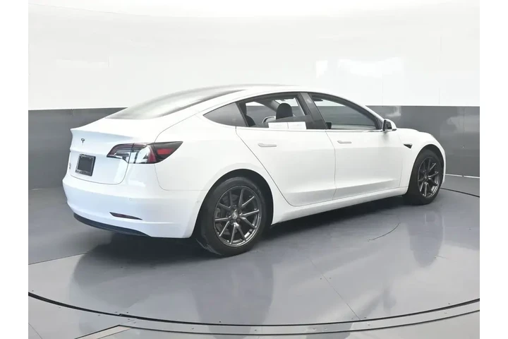 $16991 : Tesla Model 3 2019 Mid Range image 6