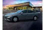 $17560 : Hyundai ELANTRA 2025 SE 4dr thumbnail