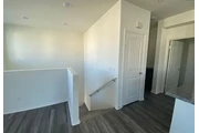 $800 : Spacious 1 bedroom/ 1bathroom thumbnail