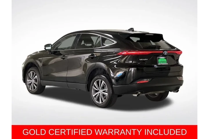 $32388 : Gold Certified2023 Venza LE image 3