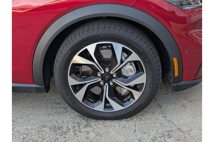 $30056 : Ford Mustang Mach-E 2024 Sel image 10