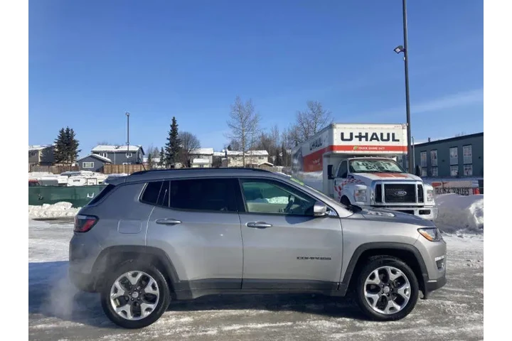 $21398 : 2020 Compass Limited image 5