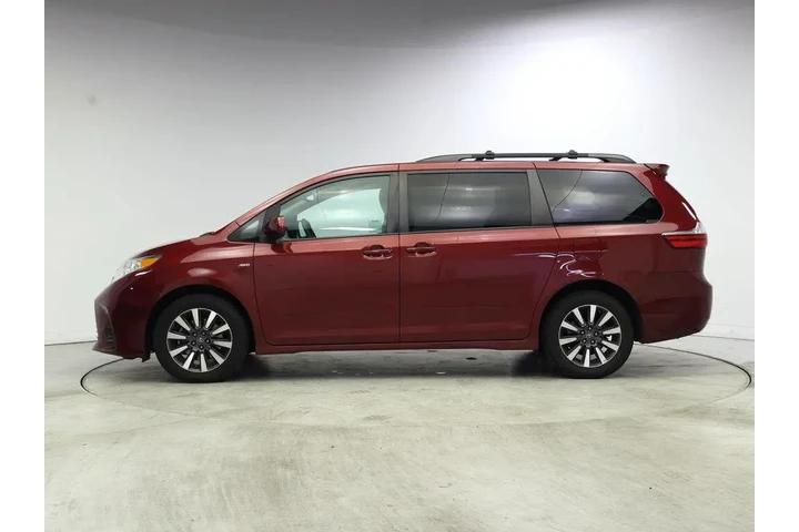$23998 : Toyota Sienna 2018 AWD LE 7- image 3
