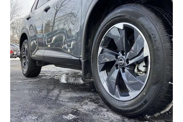 $22850 : Nissan Rogue 2025 SV 4dr Cro image 8