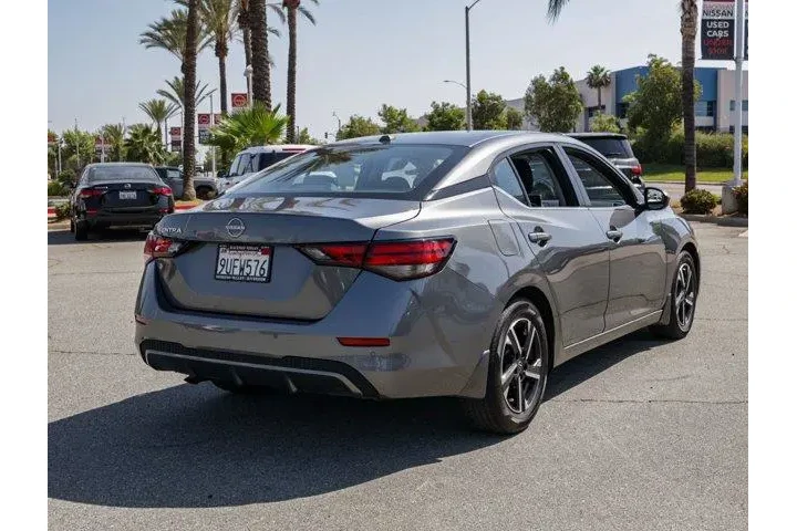 $18991 : Nissan Sentra 2025 SV 4dr Se image 4