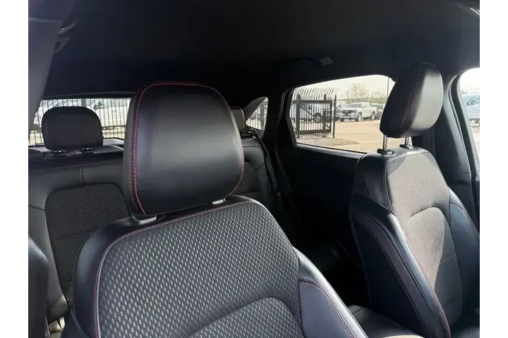 $21541 : Ford Escape 2025 ST-Line 4dr image 9