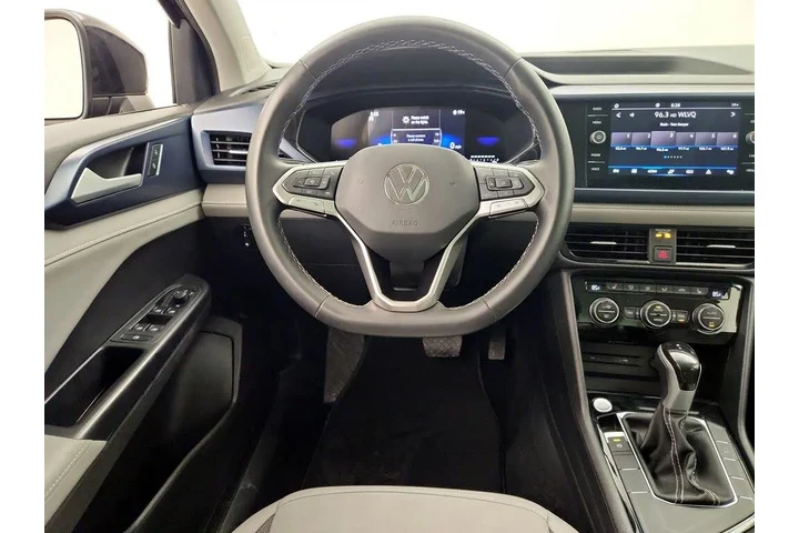 $20998 : Volkswagen Taos 2024 SE 4dr image 10