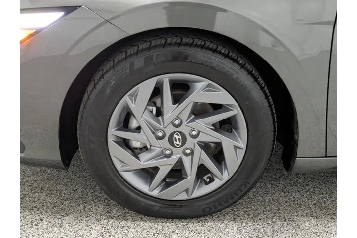 $21897 : Hyundai ELANTRA 2024 SEL 4dr image 10