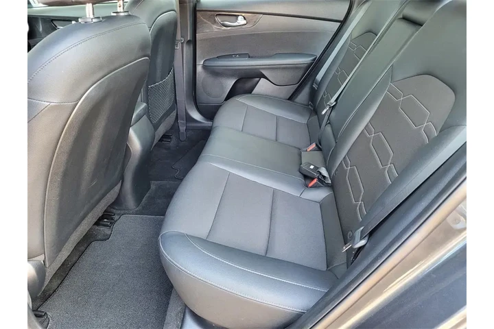 $20499 : 2022 Forte GT-Line image 8