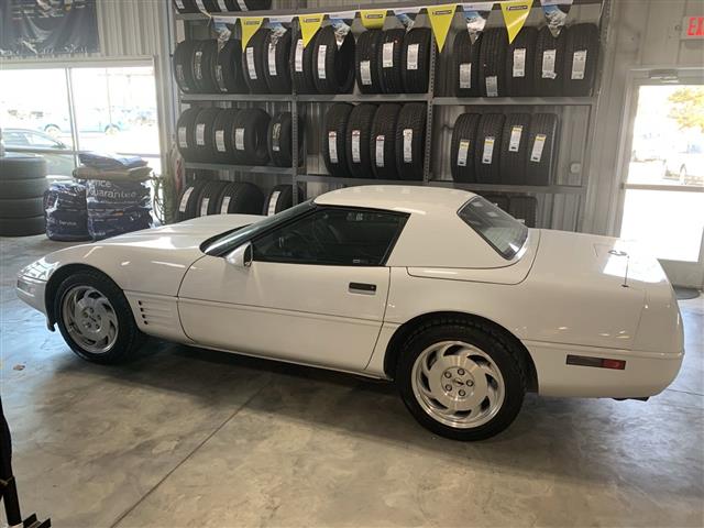 $17953 : 1994 Corvette Base (STD is Es image 2