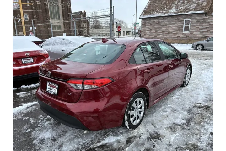 2024 Corolla LE image 7