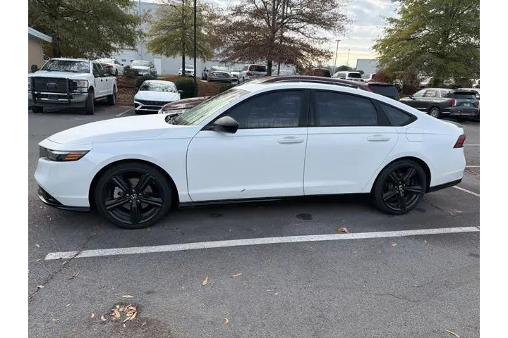 $28367 : Honda Accord Hybrid 2023 Spo image 4