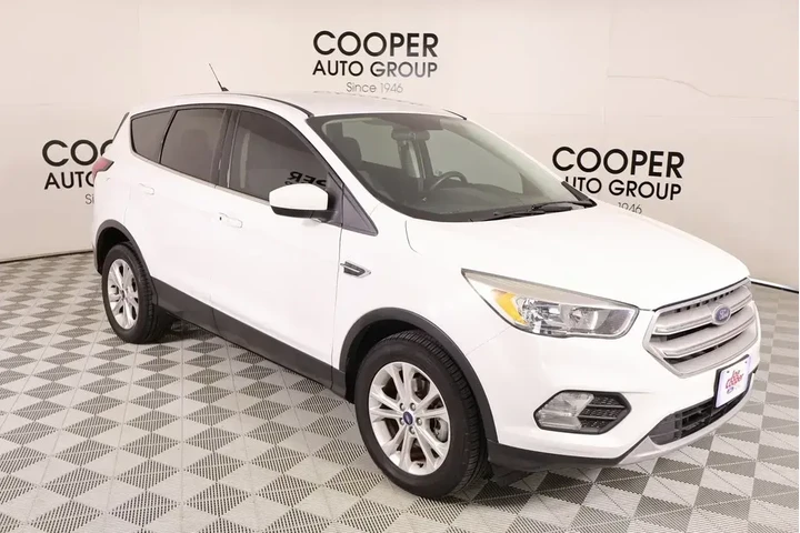 $14997 : Ford Escape 2019 SE 4dr SUV image 1