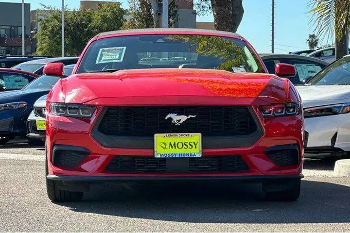 $26975 : Ford Mustang 2024 EcoBoost P image 10