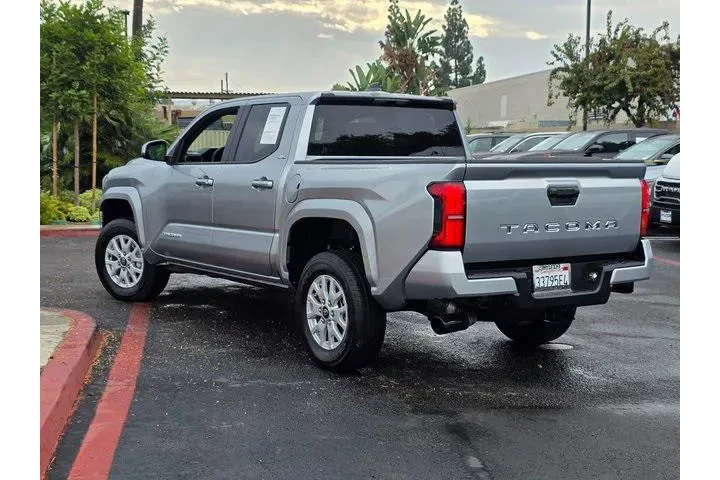 $34849 : Toyota Tacoma 2025 4x2 SR5 4 image 5
