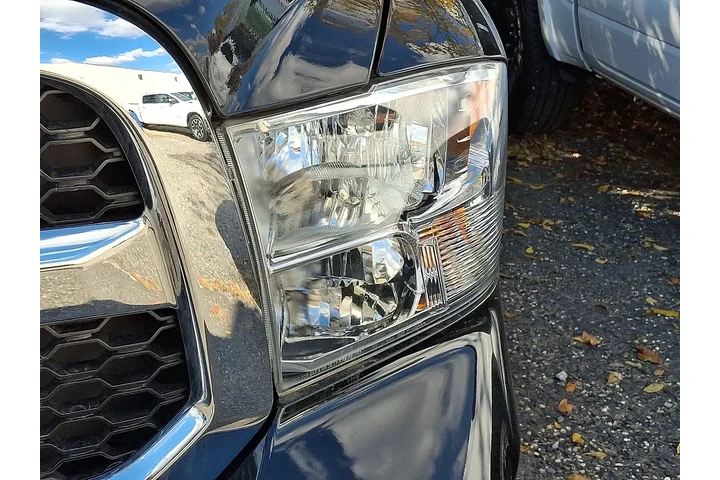 $29455 : Ram 1500 Classic 2023 4x4 Tr image 4