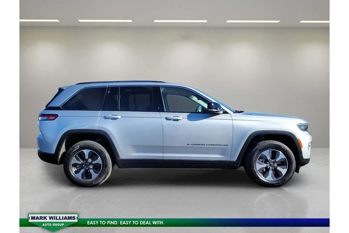 $27800 : Jeep Grand Cherokee 2023 4x4 image 9