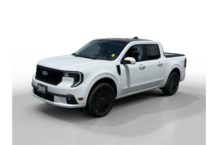$32395 : Ford Maverick 2025 AWD Lobo image 1