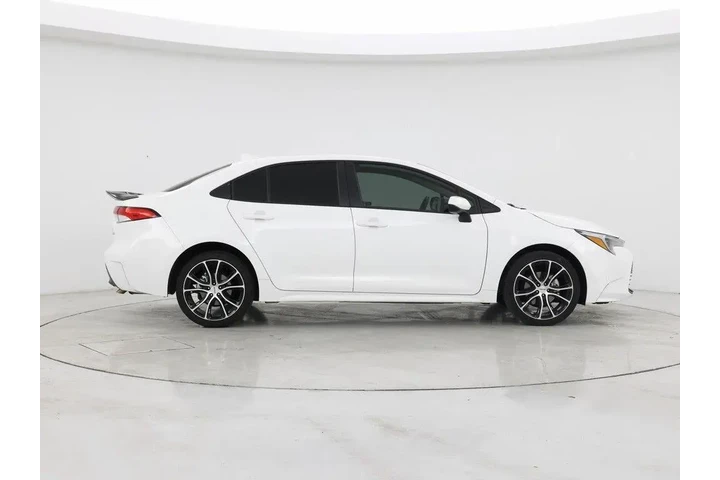 $24998 : Toyota Corolla Hybrid 2024 L image 7