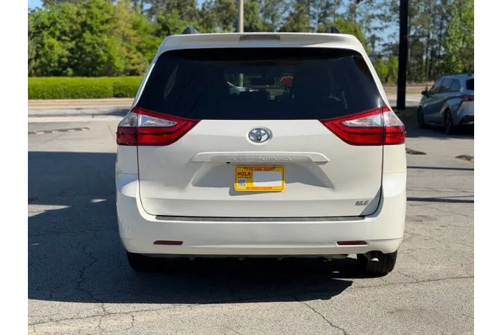 $18900 : 2016 Sienna XLE 7-Passenger A image 6