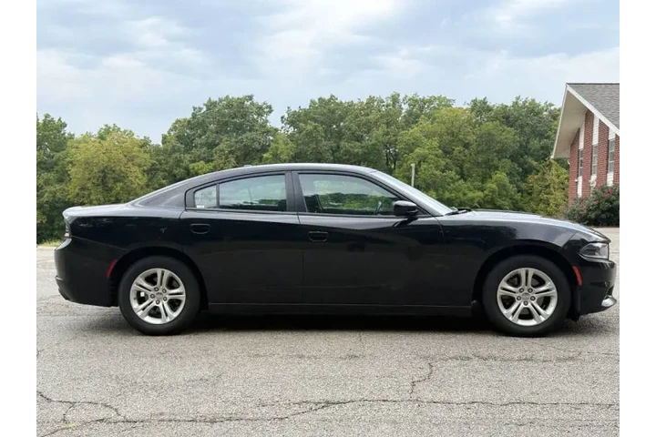 $17999 : 2022 Charger SXT image 6