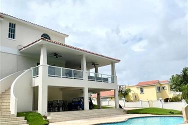 Modern & Beautiful Home in PR en Miami
