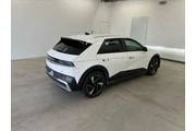 $37990 : Hyundai IONIQ 5 2025 AWD SE thumbnail