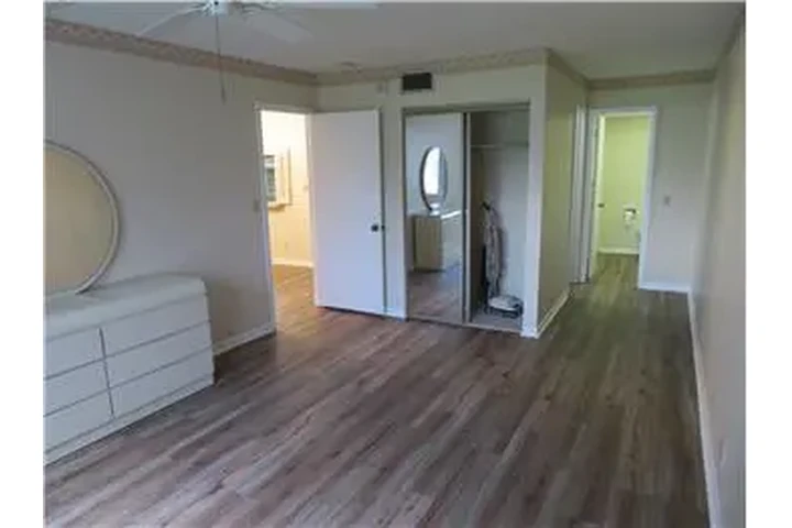 $1450 : Rental property with 1 bedro image 5