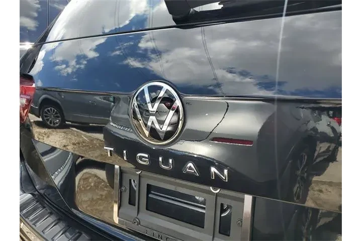 $21490 : Volkswagen Tiguan 2023 SE R- image 6