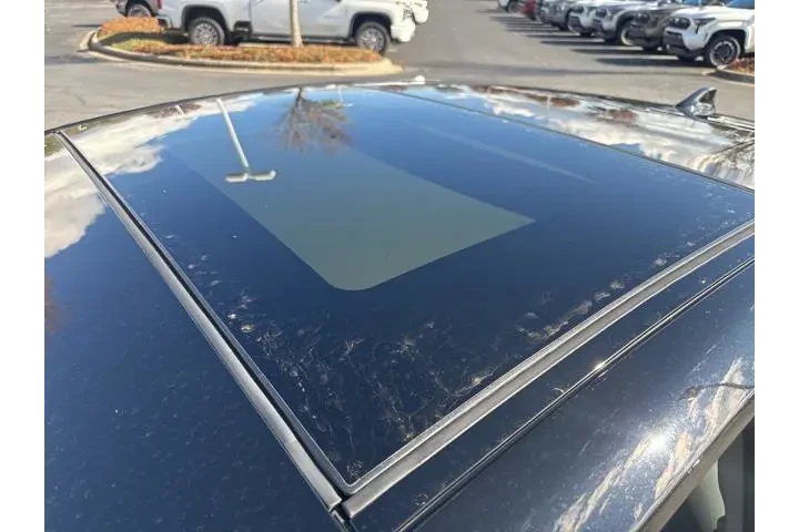 $30014 : Toyota Camry 2024 XSE 4dr Se image 8