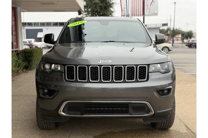 $17999 : 2019 Grand Cherokee Laredo image 5