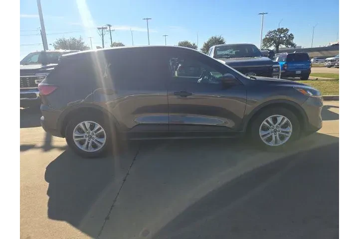 $14287 : Ford Escape 2020 S 4dr SUV image 3