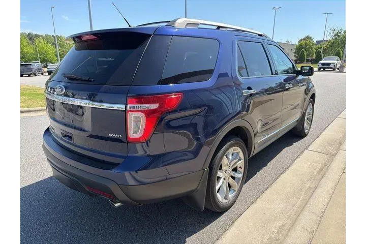 $10371 : Ford Explorer 2011 AWD Limit image 4