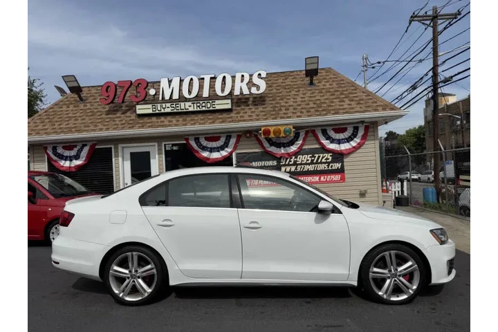 $8299 : 2015 Jetta GLI SEL image 3