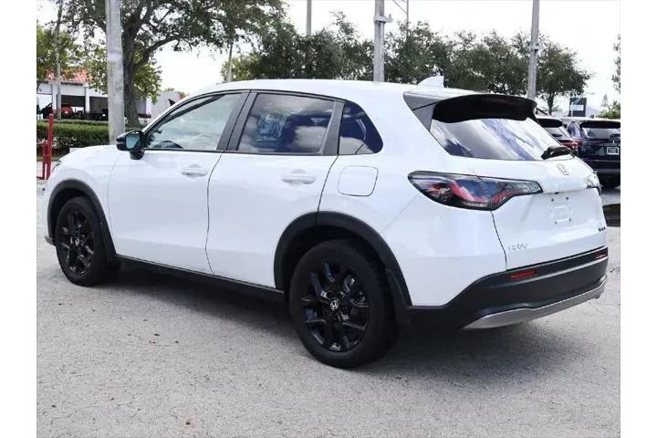 $18795 : Honda HR-V 2023 Sport 4dr Cr image 8