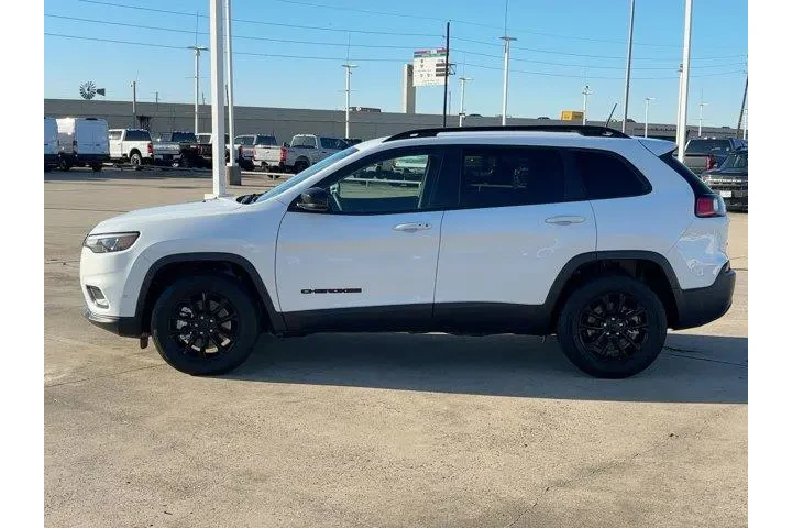 $19619 : Jeep Cherokee 2023 4x4 Altit image 6