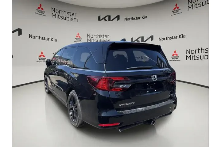 $33490 : Honda Odyssey 2023 Sport 4dr image 2