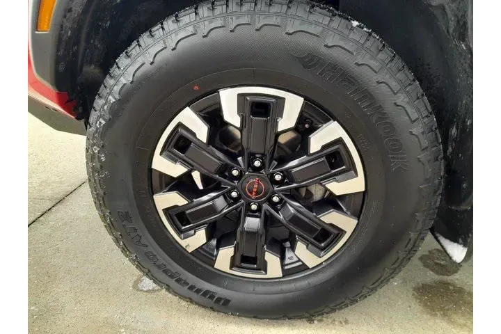 $36458 : Nissan Frontier 2024 4x4 PRO image 9