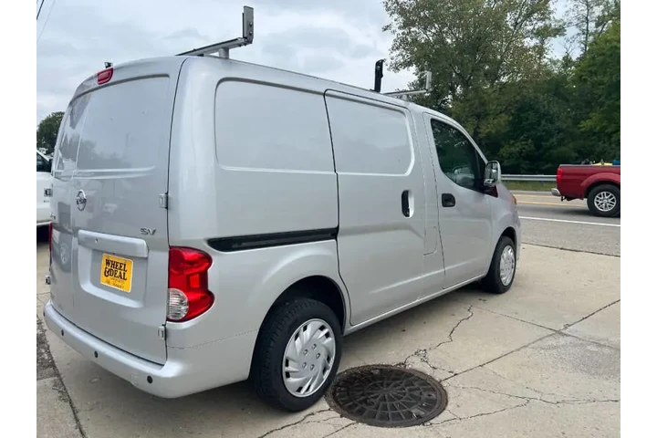 $7995 : 2018 NV200 SV image 6