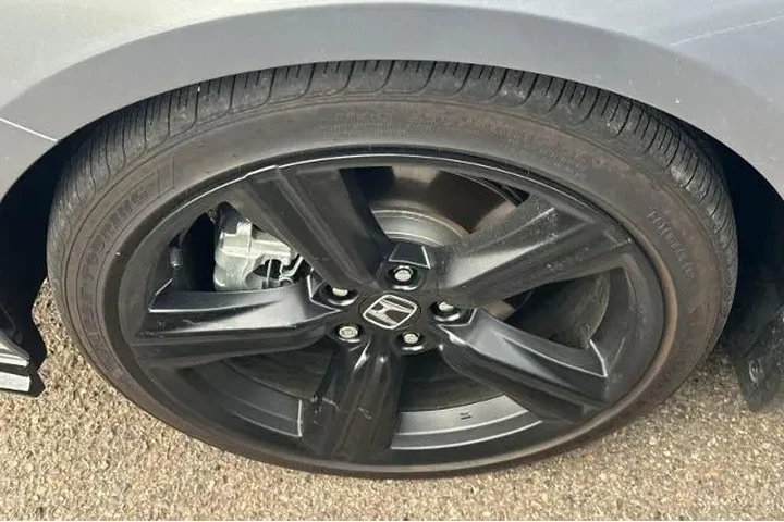 $34995 : Honda Accord Hybrid 2024 Spo image 6