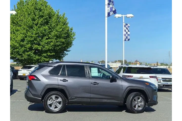 $32900 : Toyota RAV4 Hybrid 2022 AWD image 3