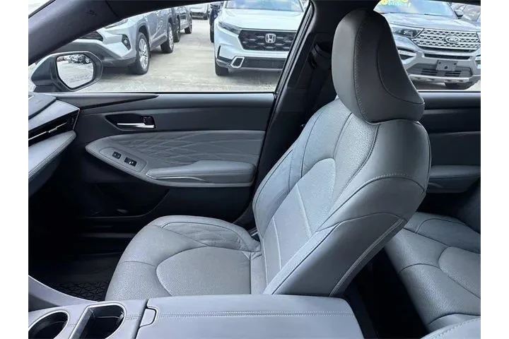 $21932 : Toyota Avalon Hybrid 2022 Li image 8