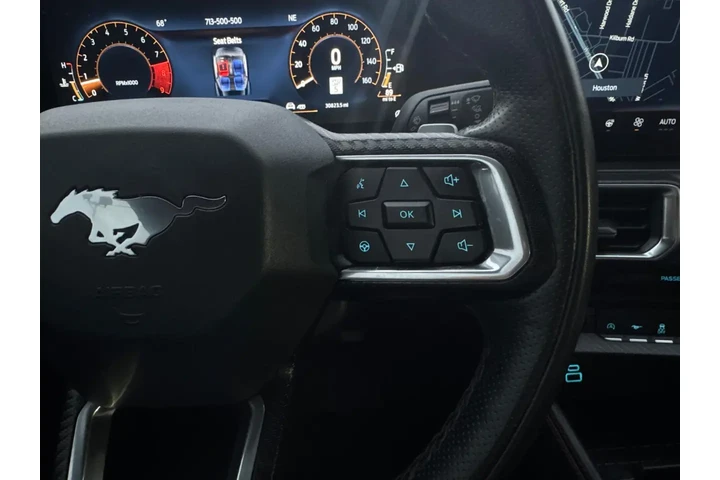 2024 Mustang GT Premium Coupe image 8