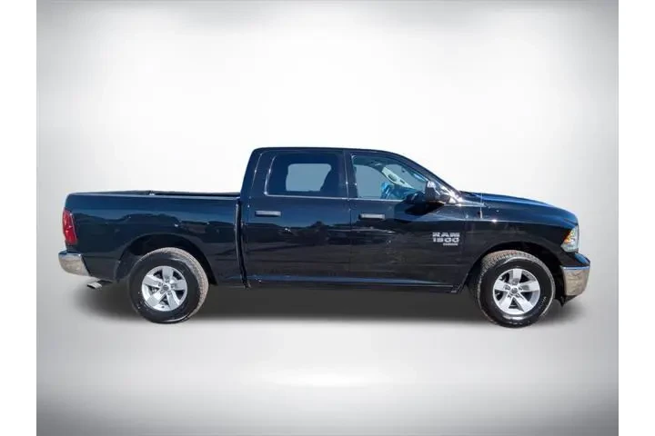 $30000 : Ram 1500 Classic 2023 4x2 SL image 2
