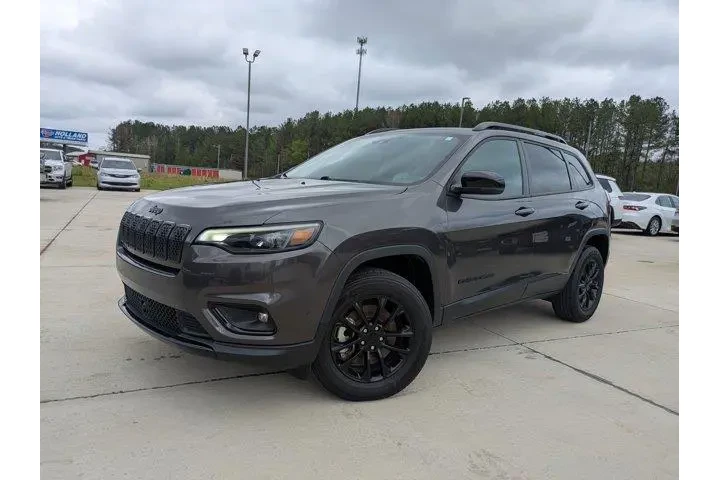 $25990 : Jeep Cherokee 2023 4x4 Altit image 4