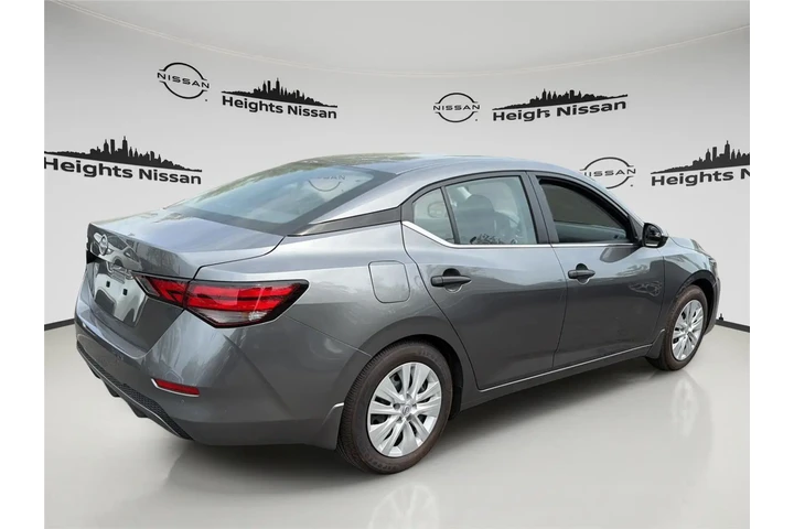 $19977 : Nissan Sentra 2025 S 4dr Sed image 5