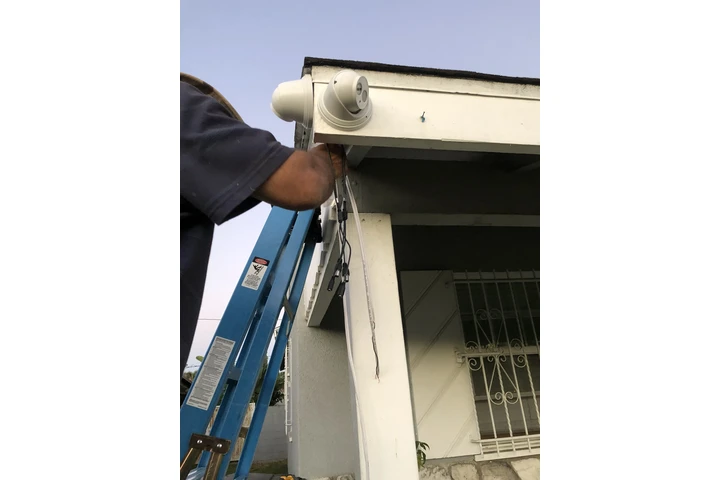 Cameras & tv installation image 1