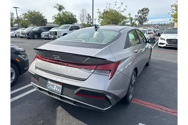 $21900 : Hyundai ELANTRA 2025 SEL Spo image 3